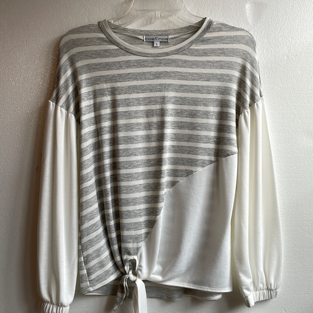 NWT Moa Moa light weight tie front bishop sleeve crewneck knit tunic size small